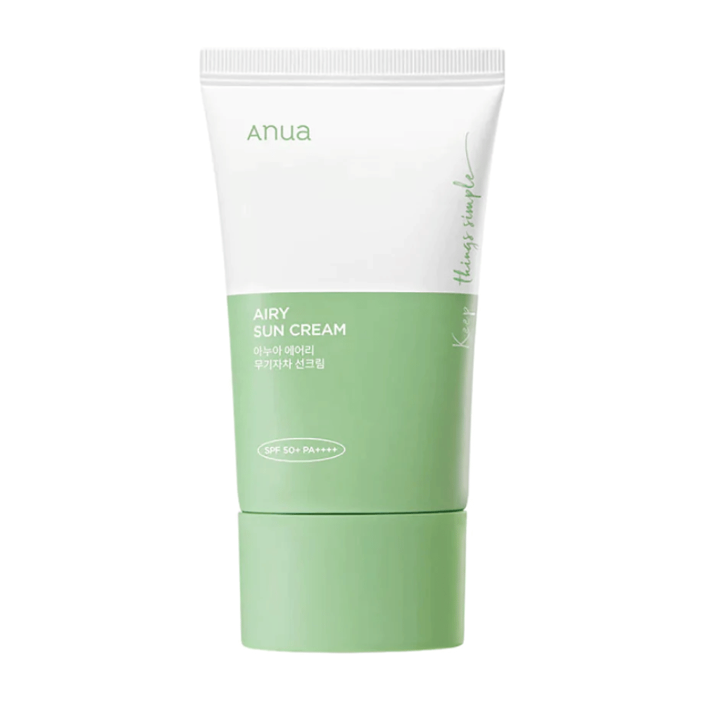 Un tubo de Anua Airy Sun Cream con SPF 50+ PA++++ sobre un fondo blanco.