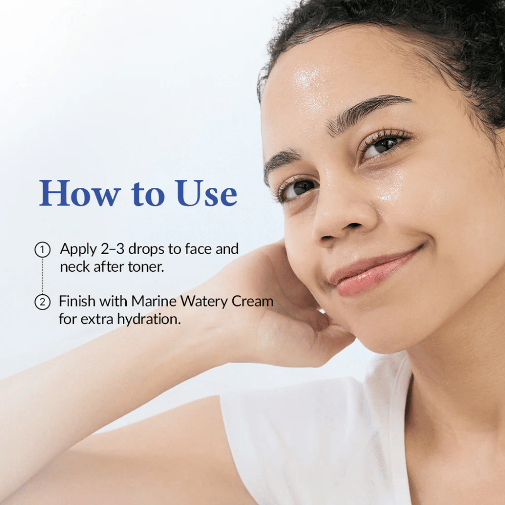 Mujer con piel hidratada y radiante que ha aplicado suero. Imagen que muestra cómo Dr. Althea Aqua Marine Deep Serum se usa después del tónico para hidratación intensa y brillo en rostro y cuello.