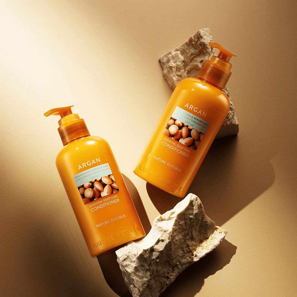 Nature Republic Argan Essential Moisture Repairing Conditioner – acondicionador nutritivo con aceite de argán para cabello dañado.