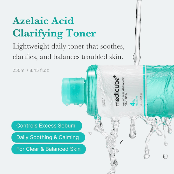 Medicube Azelaic Acid Niacinamide Clear Toner 4% con agua corriente que muestra un tónico calmante para equilibrar la producción de sebo, reducir las impurezas y proporcionar una piel más clara.