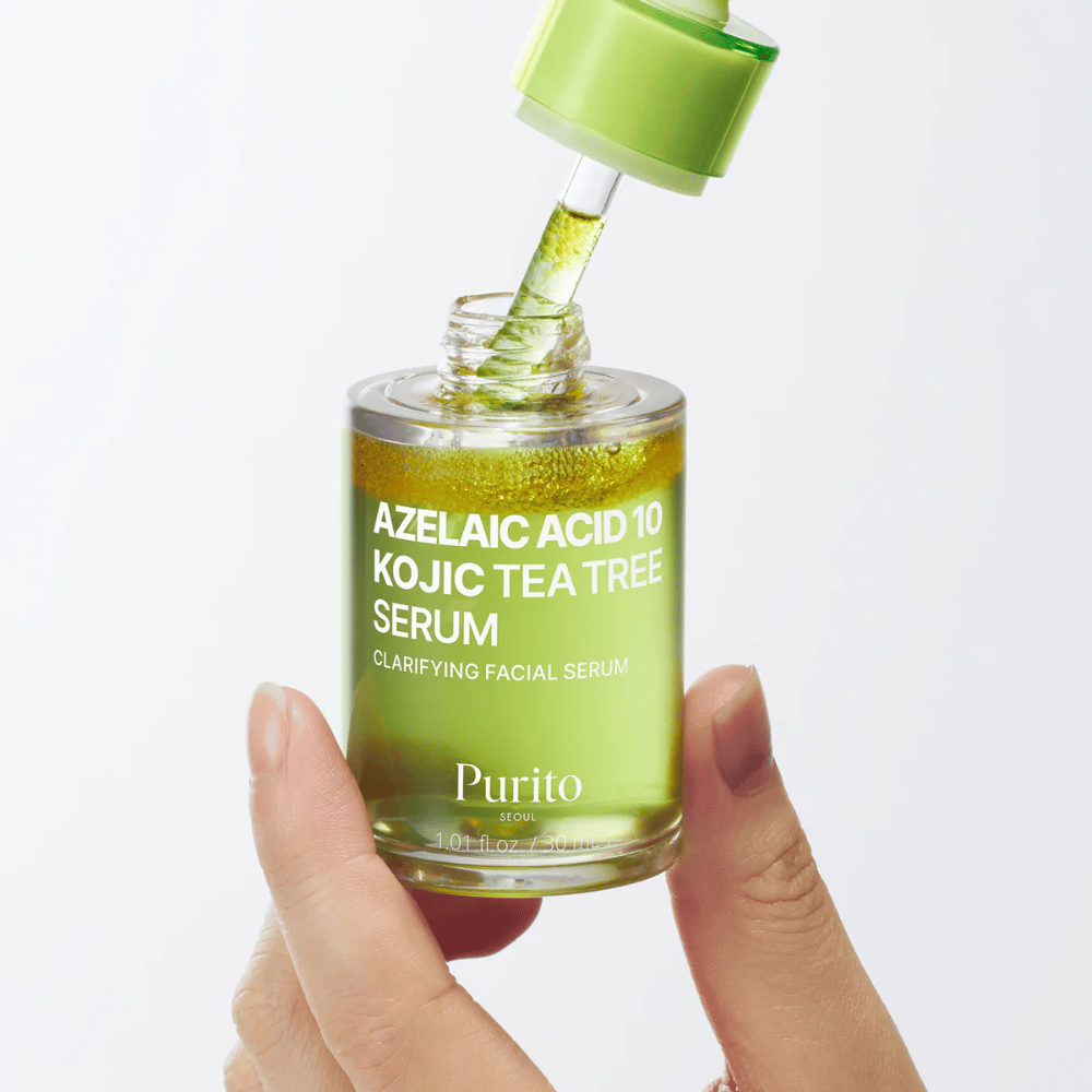Purito Azelaic Acid 10 Kojic Tea Tree Serum – suero ligero con pipeta. Contiene ácido azelaico, ácido kójico y tea tree para una piel más clara.