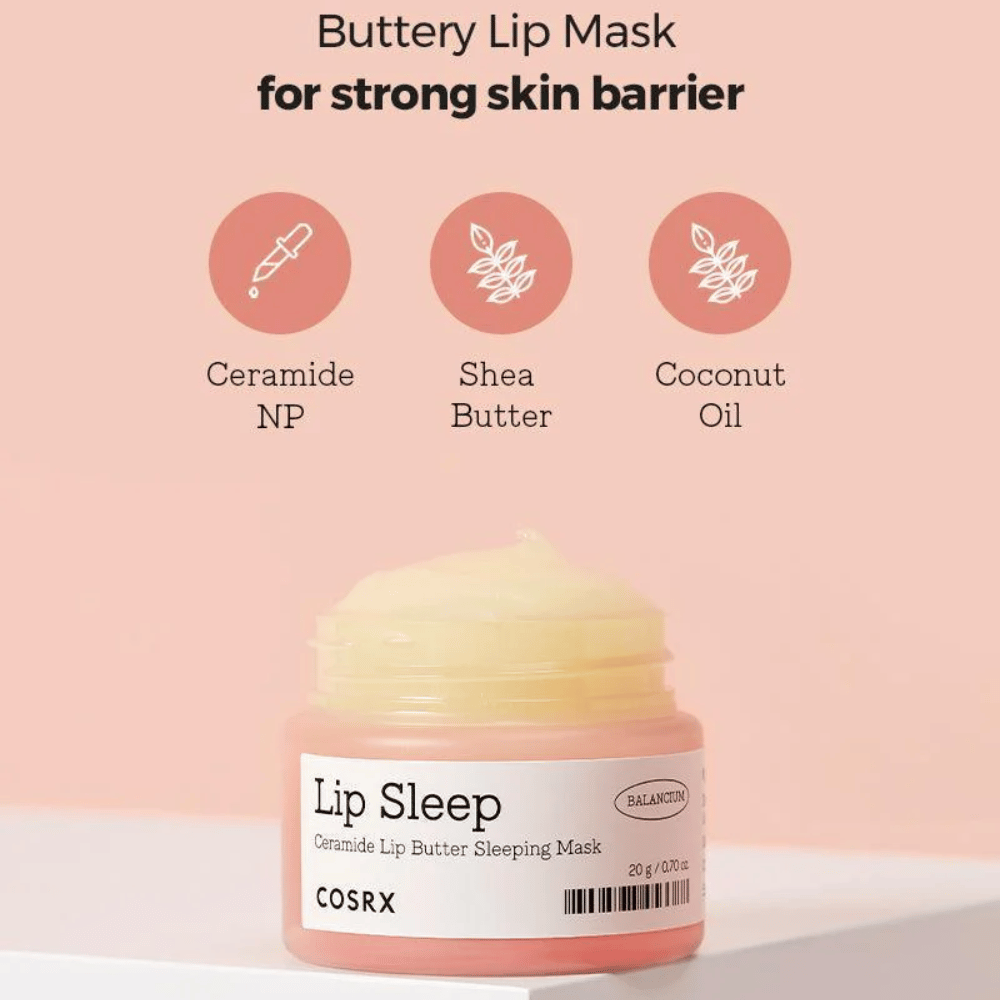 COSRX Lip Sleep con texto sobre ingredientes: ceramide NP, manteca de karité y aceite de coco - una mascarilla nocturna mantequillosa que fortalece la barrera protectora de los labios.