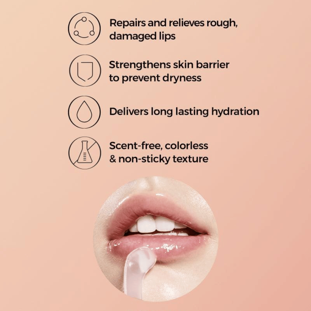 Primer plano de labios con la mascarilla COSRX Lip Sleep siendo aplicada. El texto destaca las propiedades del producto: repara labios agrietados, fortalece la barrera de la piel y proporciona hidratación duradera.