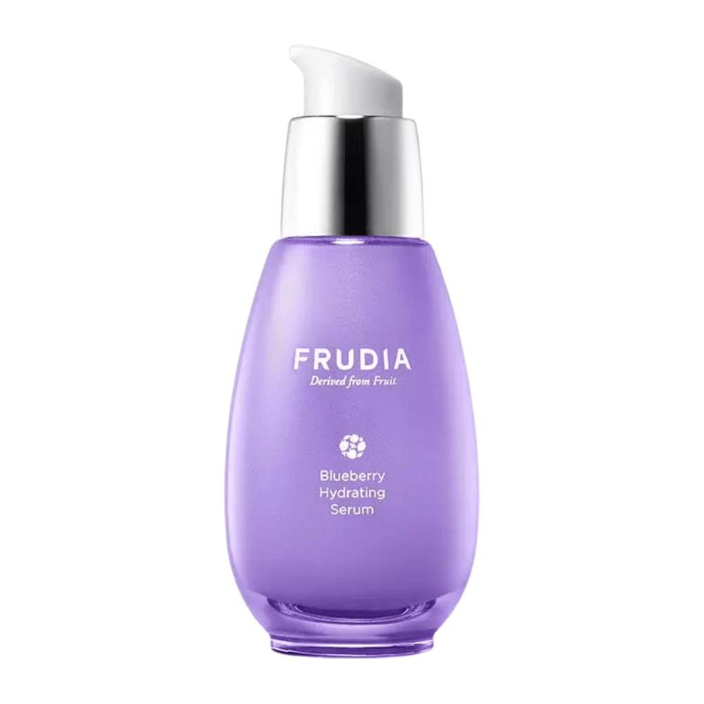 FRUDIA Blueberry Hydrating Serum en botella morada con bomba, suero facial hidratante con extracto de arándano que fortalece la barrera de la piel y proporciona una piel suave y clara.