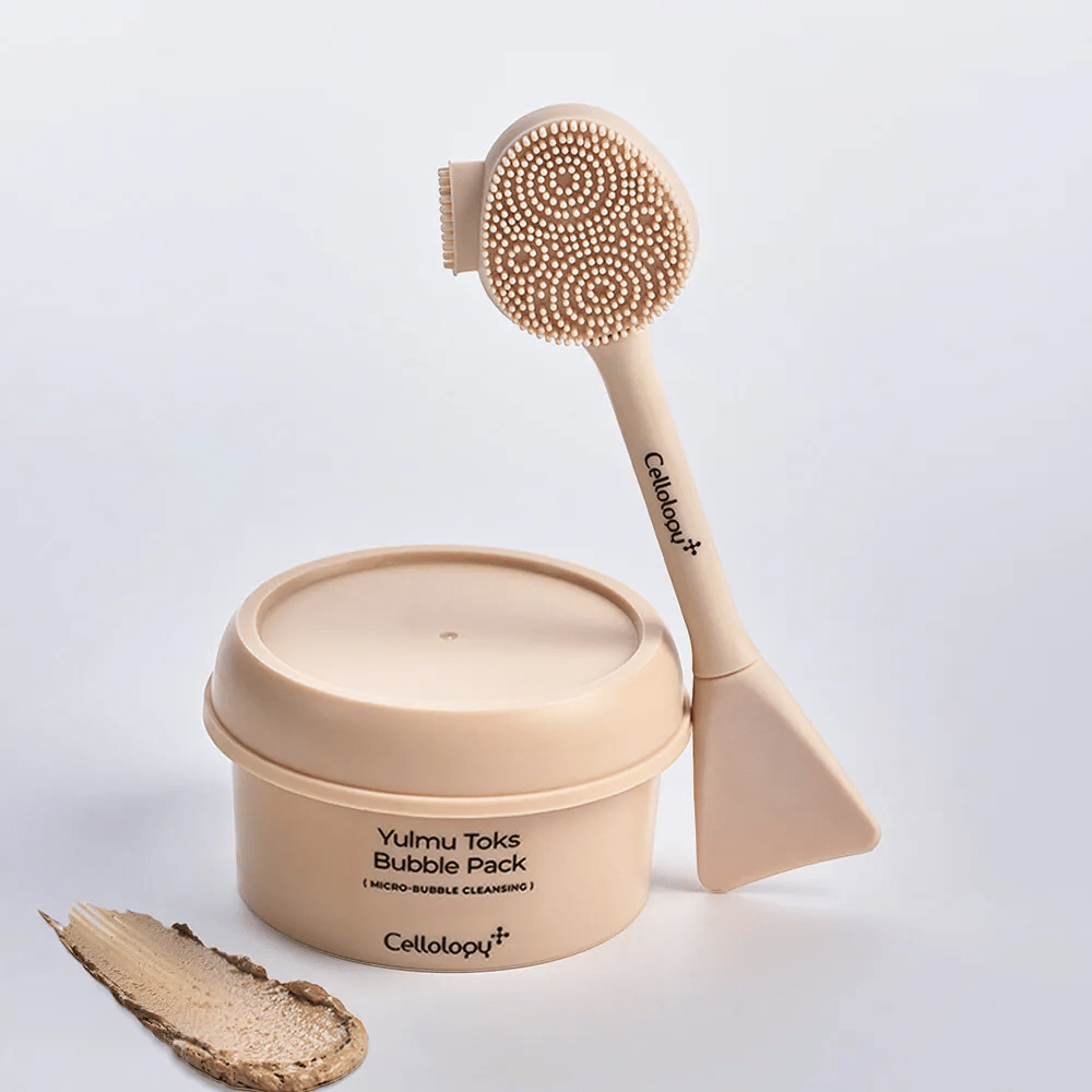 1. Cellolopy Cleaning Brush – cepillo limpiador beige con cerdas de silicona y espátula junto con Yulmu Toks Bubble Pack