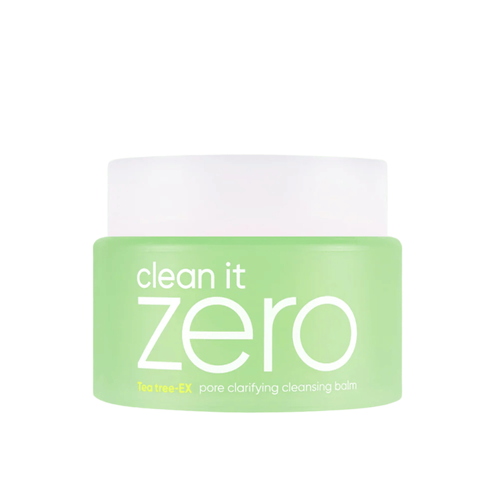 Clean It Zero Tea Tree-EX Pore Clarifying Cleansing Balm en un frasco verde sobre fondo blanco, diseñado para piel grasa y combinada que necesita limpieza equilibrante y purificante de poros.