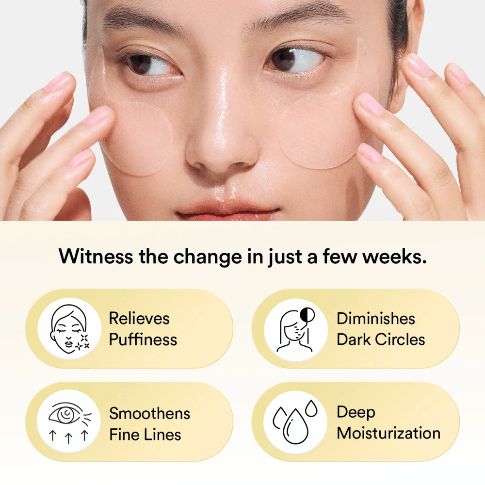 Primer plano de una mujer aplicando Abib Collagen Eye Patch Jericho Rose Jelly debajo de los ojos. Iconos y texto muestran los efectos del producto: reduce la hinchazón, atenúa las ojeras, suaviza las líneas finas e hidrata en profundidad.