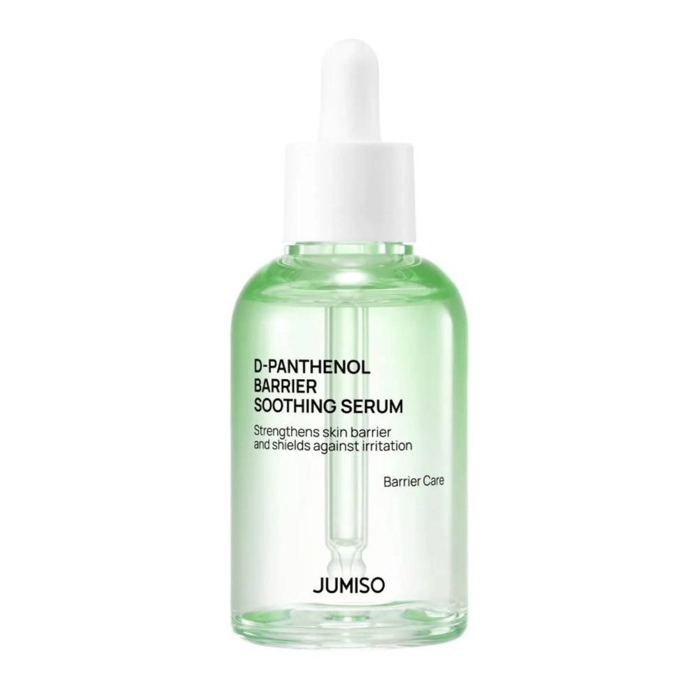 Foto de estudio de Jumiso D-Panthenol Barrier Soothing Serum en botella de vidrio verde con pipeta, sobre fondo blanco.