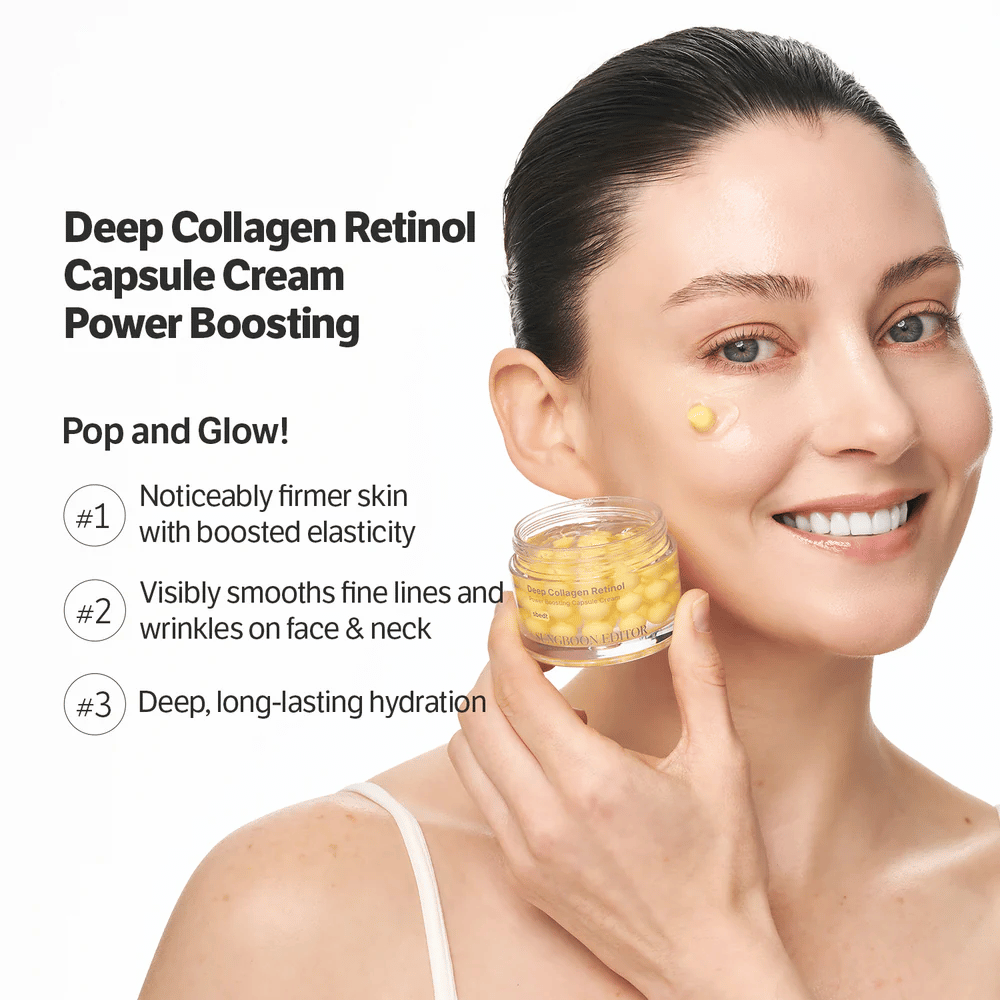 Persona sonriente aplica Sungboon Editor Deep Collagen Retinol Capsule Cream en la mejilla. Crema que reafirma la piel y suaviza las líneas.