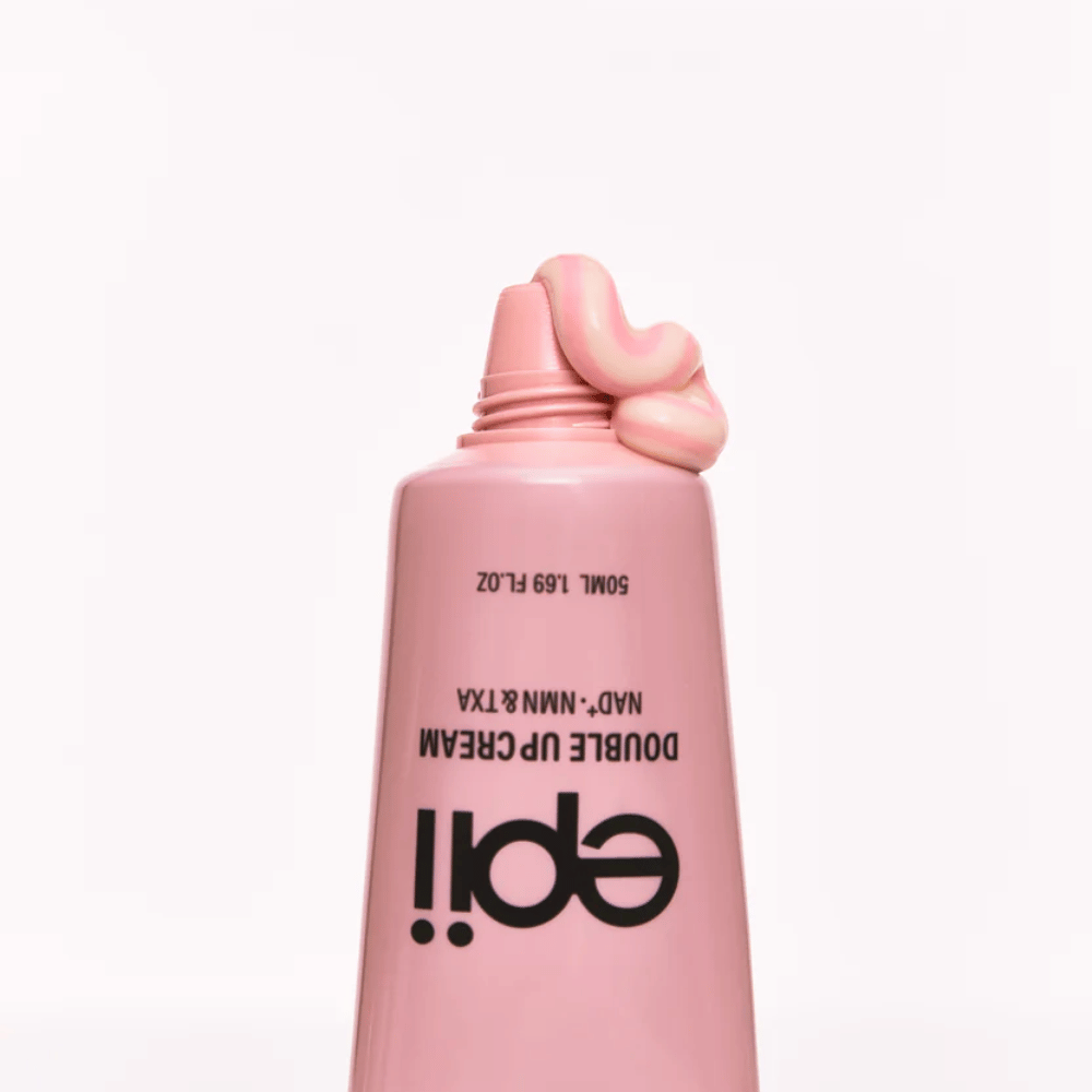 EPII Double Up Cream NAD+, NMN y TXA con textura cremosa que hidrata, mejora la luminosidad de la piel y contribuye a un tono de piel más uniforme.