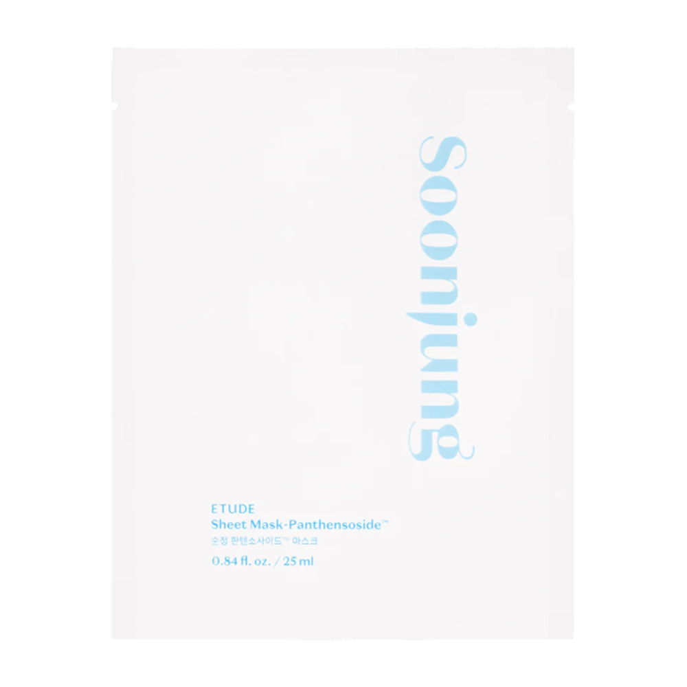 Un empaque blanco minimalista de ETUDE Soon Jung Panthensoside Sheet Mask. El texto está en un tono azul claro y el tamaño se indica como 0.84 fl. oz. / 25 ml.