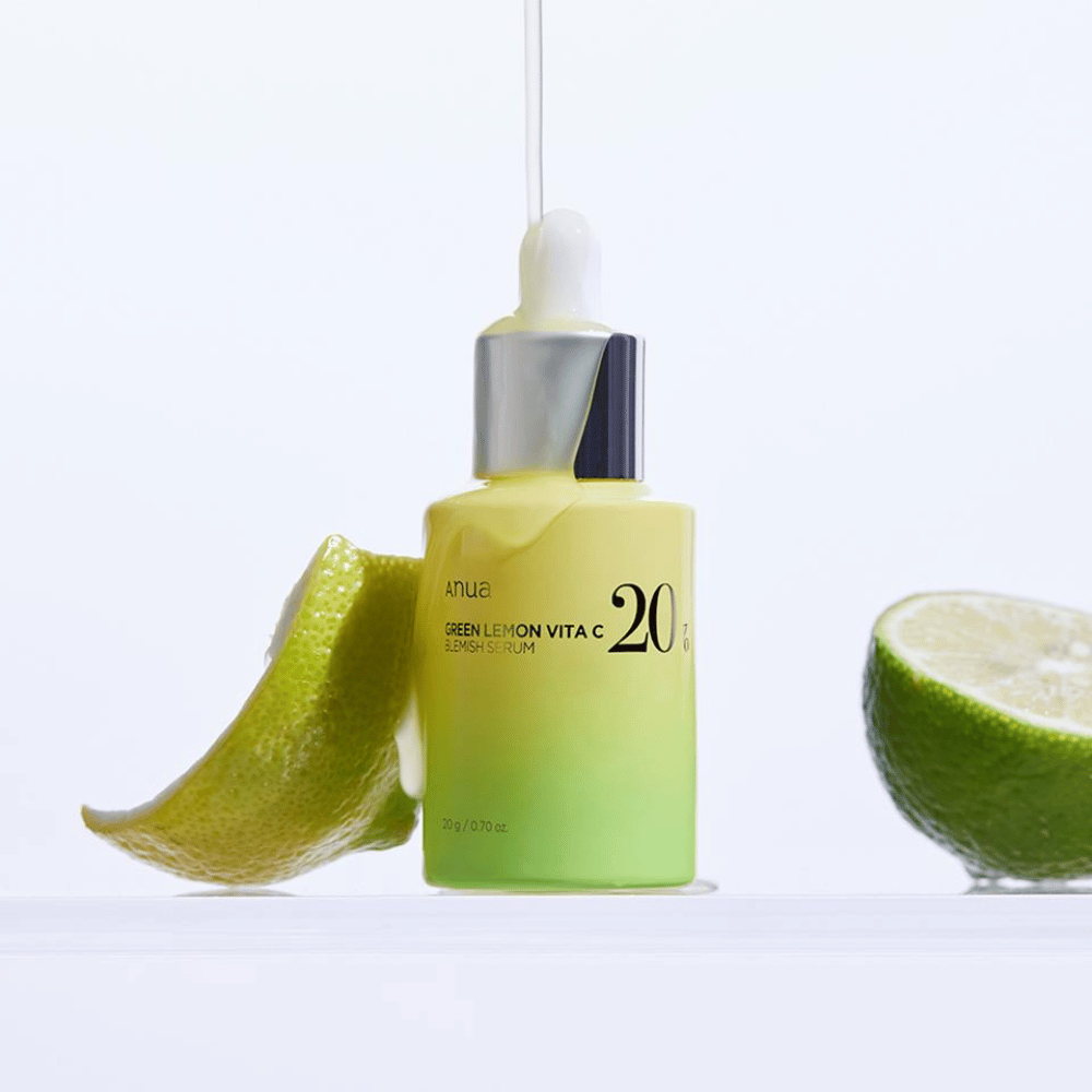 ANUA Green Lemon Vita C Blemish Serum, presentado con una rodaja de limón verde, contiene 20g de suero.