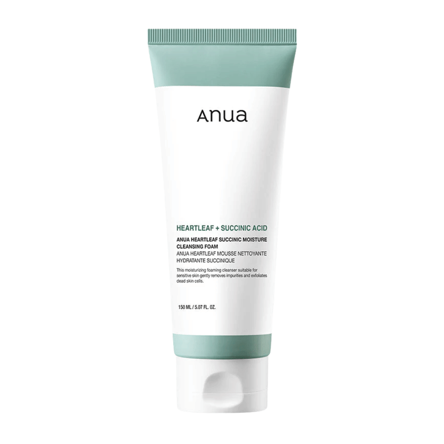 Imagen de producto recortada sobre un fondo neutro que muestra Anua Heartleaf + Succinic Acid Moisture Cleansing Foam en detalle. La imagen se centra en el envase, el tamaño y el diseño del producto para una presentación clara del producto.