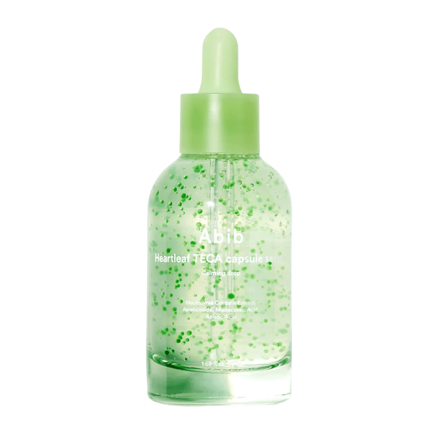 Imagen de producto limpia de Abib Heartleaf TECA Capsule Serum con cápsulas verdes visibles en el frasco y enfoque en el diseño calmante del sérum.