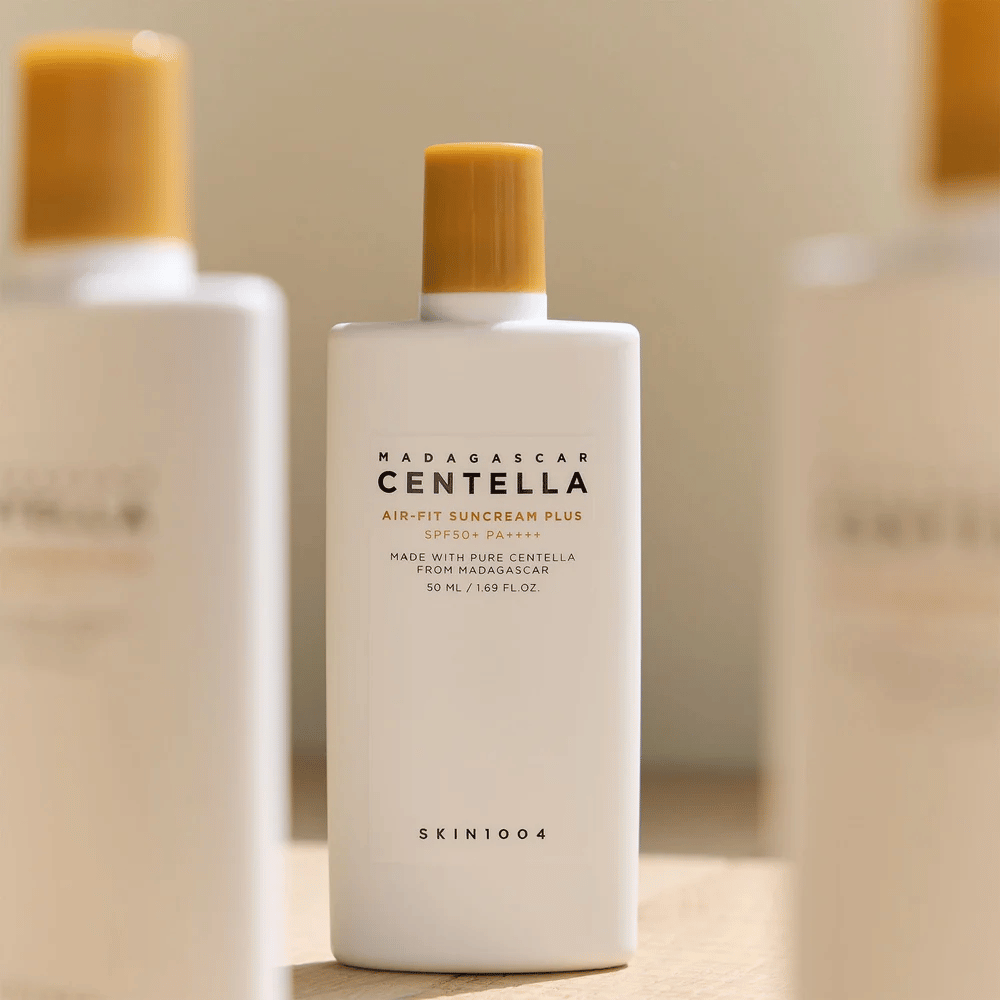 SKIN1004 Madagascar Centella Air-Fit Suncream Plus SPF50+ PA++++ protector solar con centella asiatica que protege la piel de los rayos UV y calma la piel sensible