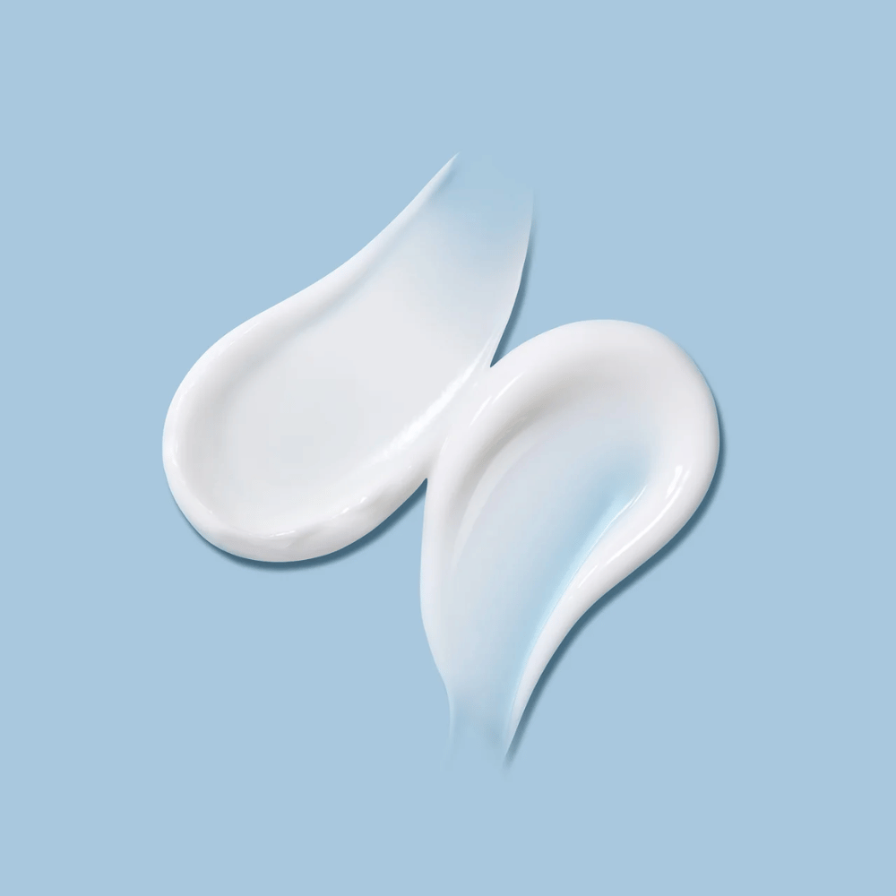 Textura de MADECA Cream Time Reverse Zero – crema sedosa y ligera que proporciona hidratación intensa sin sentirse grasosa en la piel.