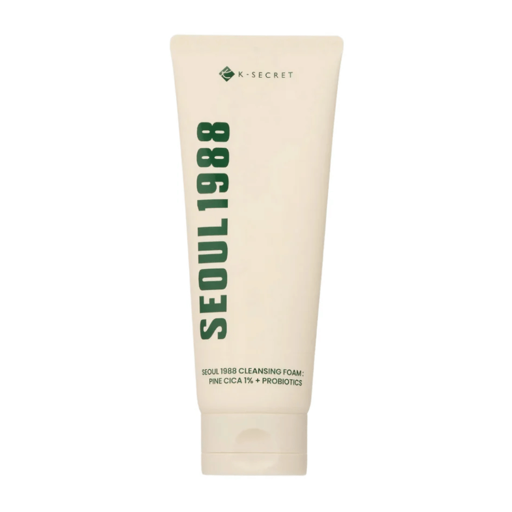 SEOUl 1988 Cleansing Foam - Pine Cica 1% + Probiotics
Una limpieza espumosa profunda enriquecida con Pine Cica y probióticos para calmar y equilibrar la piel. Perfecta para eliminar impurezas y restaurar la barrera de humedad natural de la piel sin resecar. Adecuada para todo tipo de piel, incluso piel sensible.