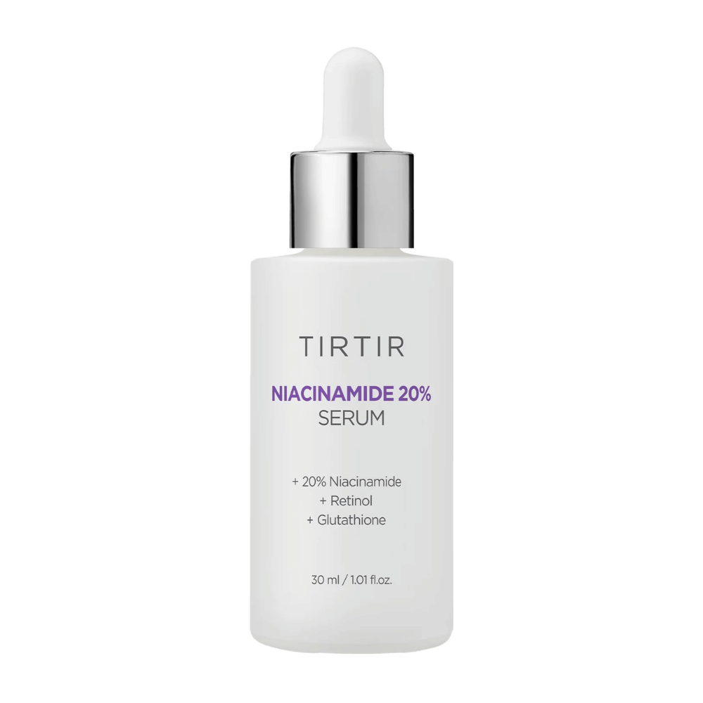 La botella de Tirtirs "Niacinamide 20% Serum" está sobre un fondo blanco. El suero contiene 20 % de niacinamida, retinol y glutatión, y está diseñado para mejorar la textura de la piel y proporcionar un cutis más radiante. El contenido de la botella es de 30 ml.