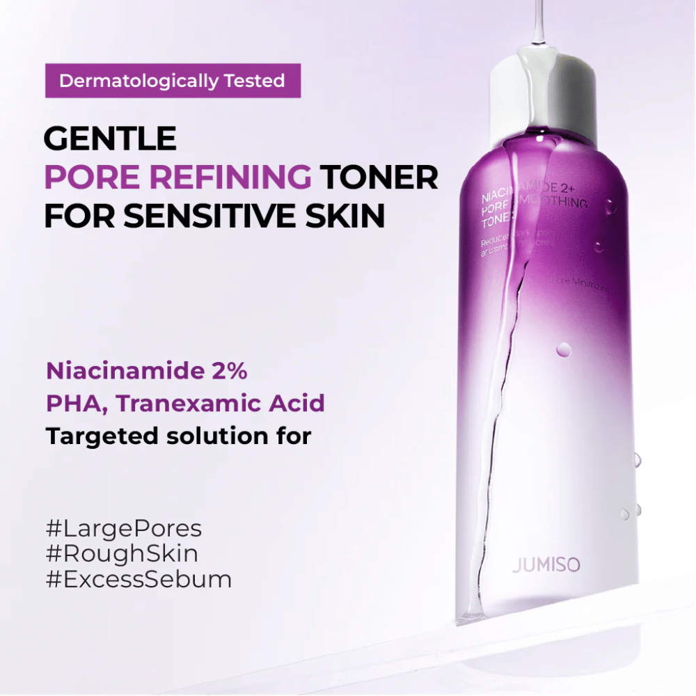 Imagen de marketing del tónico con texto que indica que el producto está dermatológicamente probado y adaptado para piel sensible. El enfoque está en el refinamiento de los poros, el control del sebo y la exfoliación con niacinamida, PHA y ácido tranexámico.