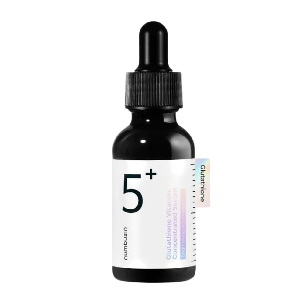 Imagen del producto de Numbuzin No.5+ Glutathione Vitamin Concentrated Serum en botella de vidrio negro con pipeta. Para resultados de unificación del pigmento.