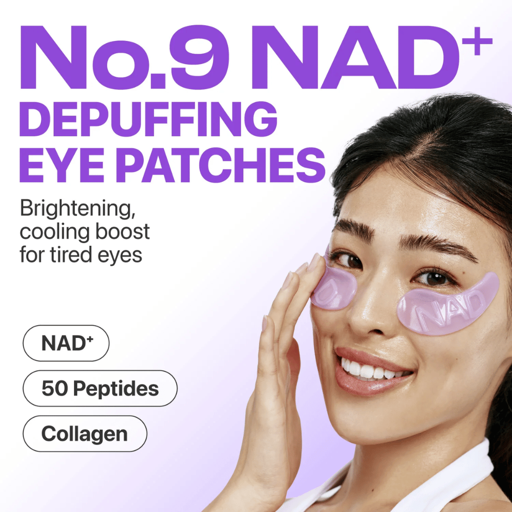 Mujer con parches para ojos numbuzen No.9 NAD+ Collagen bajo los ojos – efecto refrescante y reafirmante para ojos cansados.