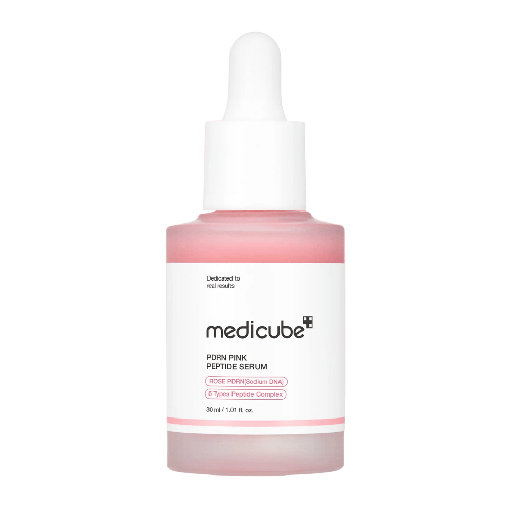 Medicube PDRN Pink Peptide Serum – Suero iluminador y reparador.

🌹 Rose PDRN (Sodium DNA) – Fortalece la barrera de la piel y promueve la renovación celular.
💖 5 tipos de complejo peptídico – Aumenta la producción de colágeno y mejora la elasticidad de la piel.
✨ Da luminosidad – Reduce las irregularidades y proporciona una piel radiante.

¡Perfecto para una piel uniforme, firme e hidratada!