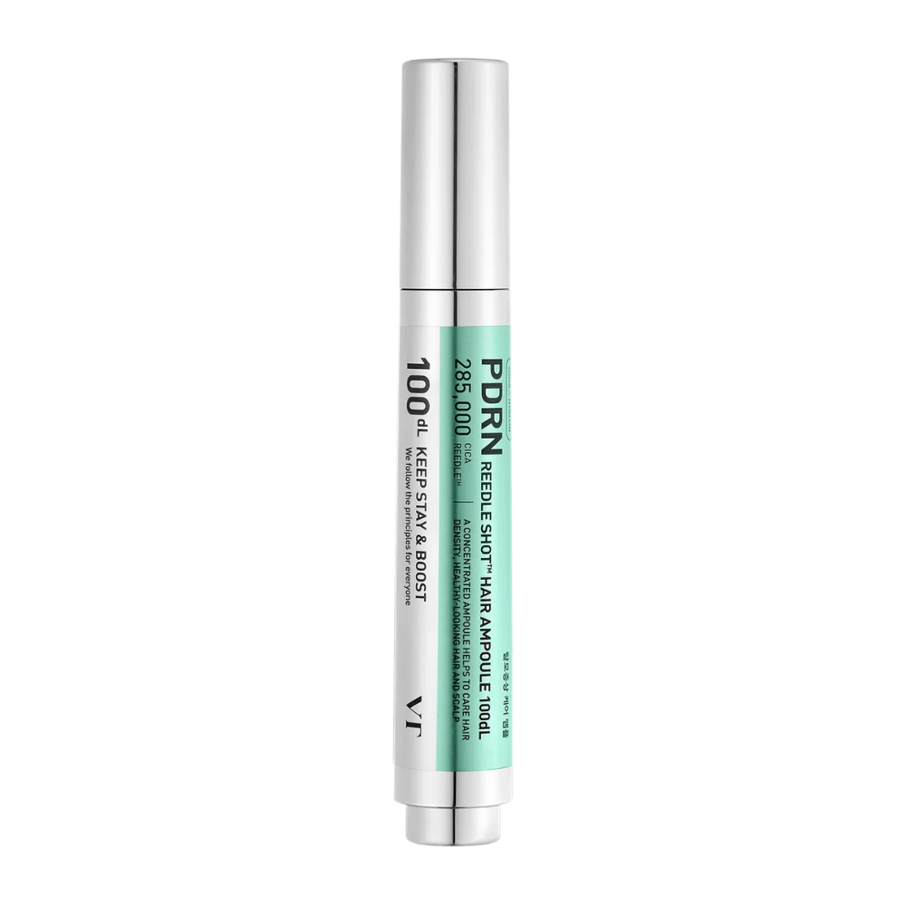 PDRN Reedle Shot Hair Ampoule 100dL en formato de bolígrafo sobre fondo blanco, un suero concentrado para el cuero cabelludo que fortalece el cuero cabelludo y apoya un cabello más saludable.