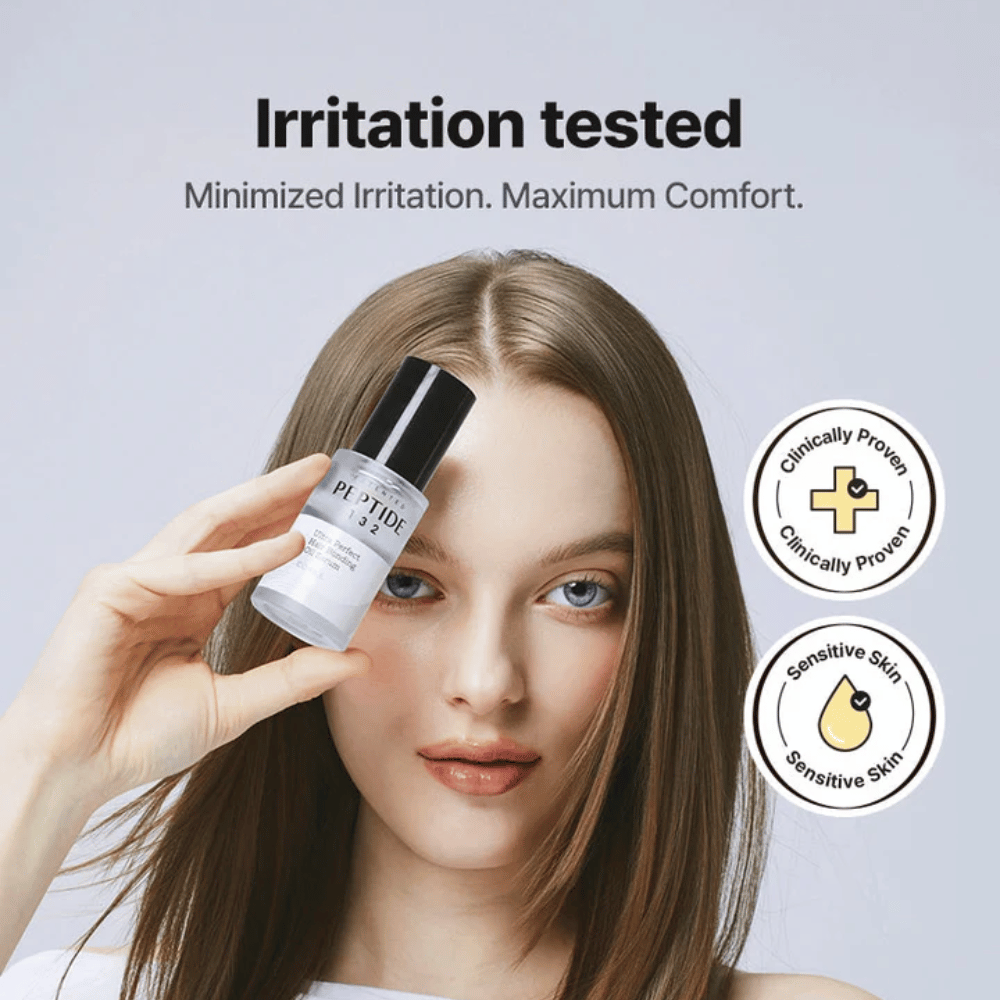 Mujer sostiene COSRX Peptide 132 Hair Serum – fórmula clínicamente probada para piel sensible y máxima comodidad.