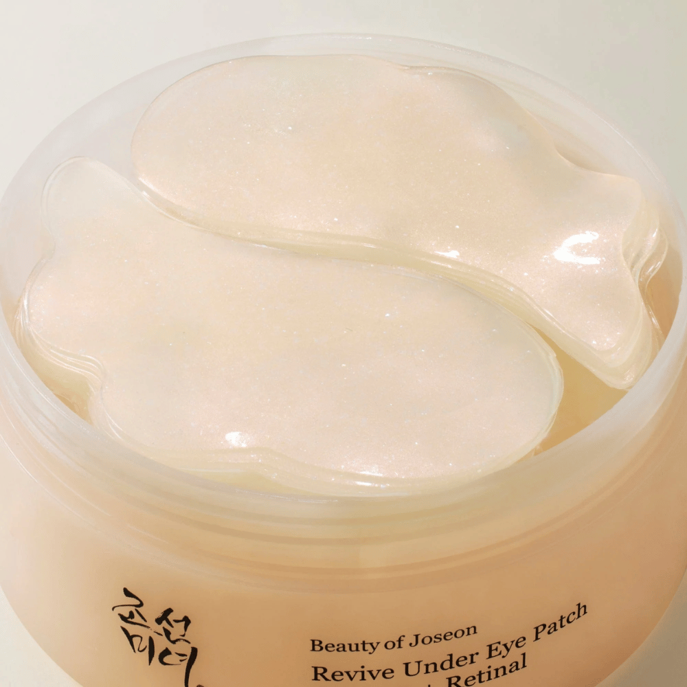 Imagen general de Beauty of Joseon Revive Under Eye Patch en tarro con varios geles, cuidado de ojos coreano para sequedad, líneas finas y piel cansada alrededor de los ojos.