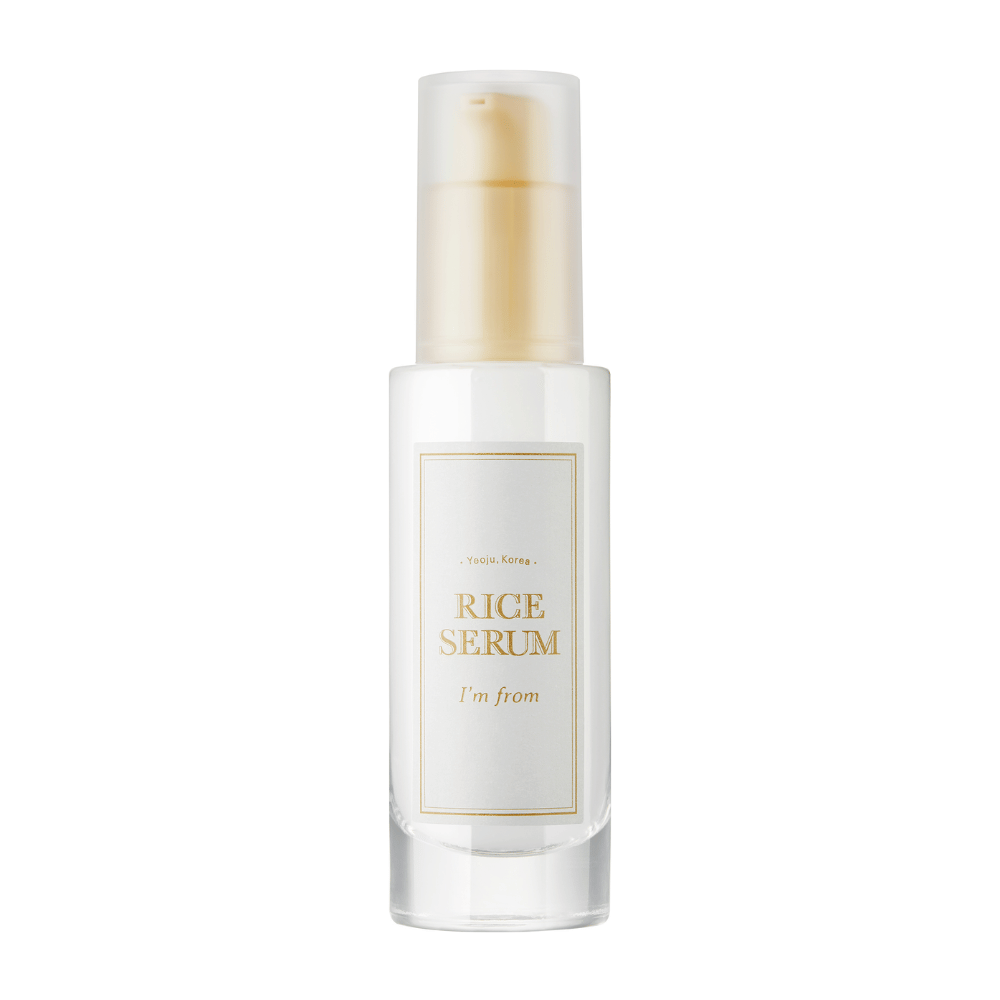 Botella con "I'm from" Rice Serum, suero para el cuidado de la piel con extracto de arroz.