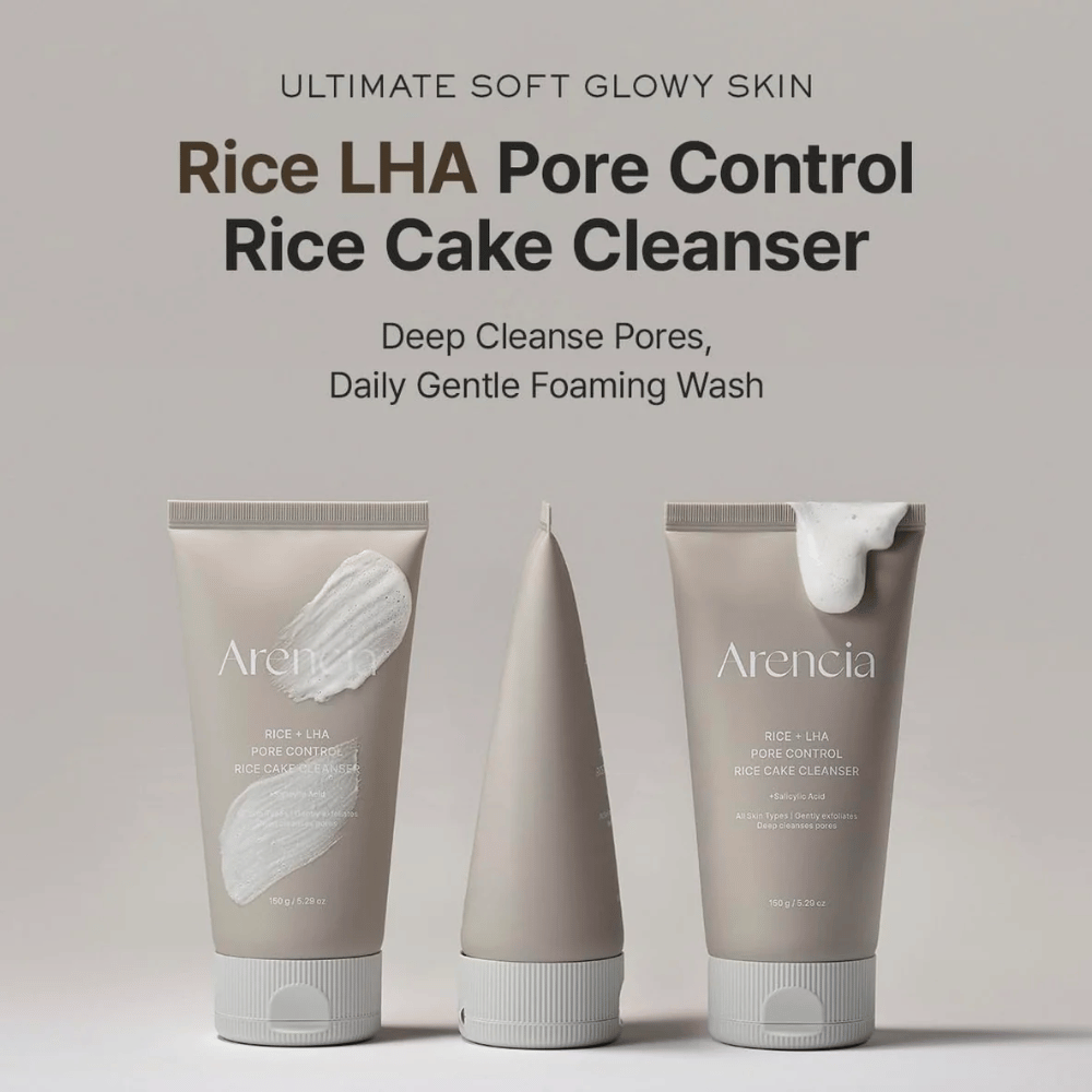 Presentación del producto de Arencia Rice + LHA Pore Control Rice Cake Cleanser desde varios ángulos, limpiador facial espumoso diario para poros más claros y una textura de piel más uniforme.