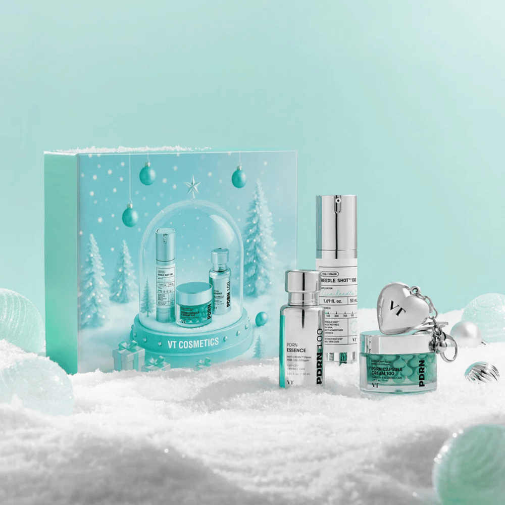 Empaque de regalo de VT Cosmetics con productos de la serie PDRN en diseño de bola de nieve navideña – perfecto como regalo.