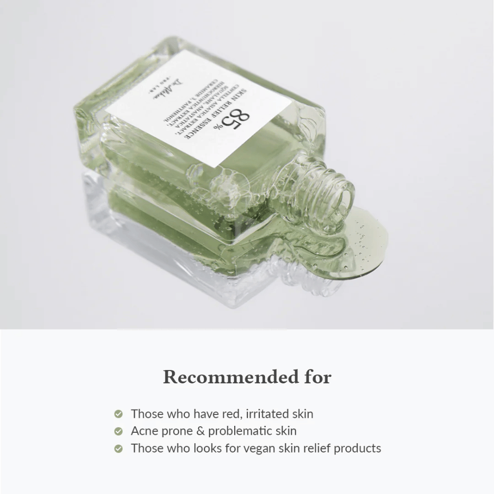 Dr. Althea Skin Relief Essence está acostado con producto derramándose. Recomendado para piel roja, irritada, propensa al acné y para aquellos que buscan cuidado de la piel vegano.