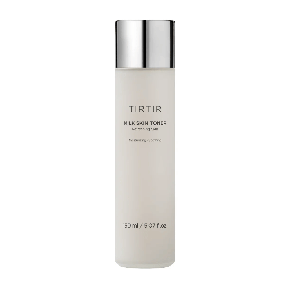 Imagen del producto de "TIRTIR MILK SKIN TONER", un tónico facial que promete efectos refrescantes y calmantes. El contenido es de 150 ml.