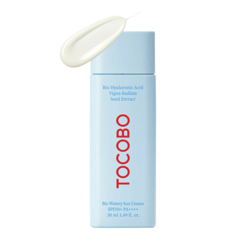 Una botella TOCOBO Bio Watery Sun Cream SPF50+ PA++++ 50ml con una crema que contiene ingredientes naturales para el cuidado de la piel.