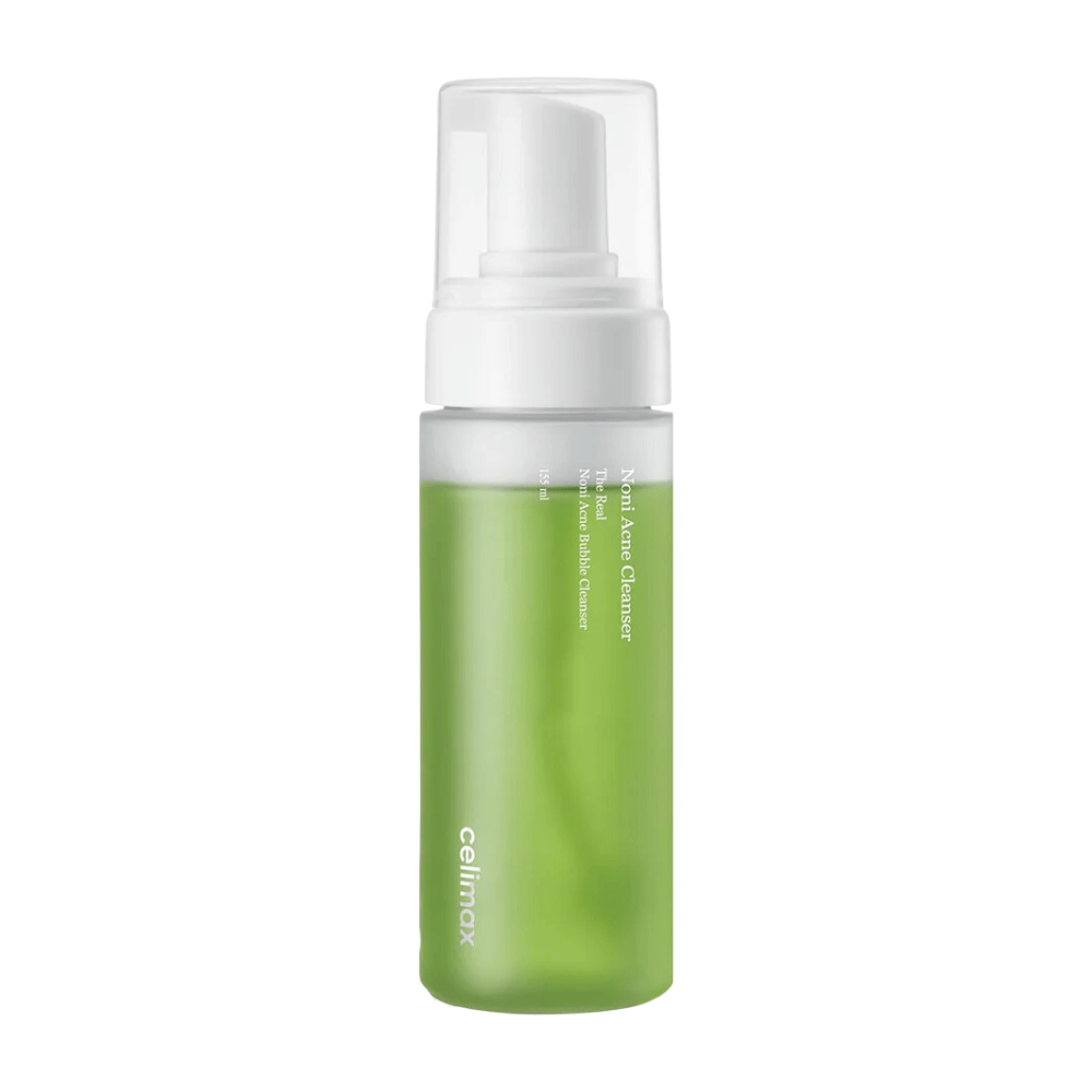 La botella con The Real Noni Acne Bubble Cleanser muestra un tono fresco y verde, lo que indica ingredientes naturales. El dispensador de bomba la hace fácil de usar y perfecta para crear un limpiador espumoso y rico. Ideal para combatir el acné y dejar la piel con una sensación clara y limpia.