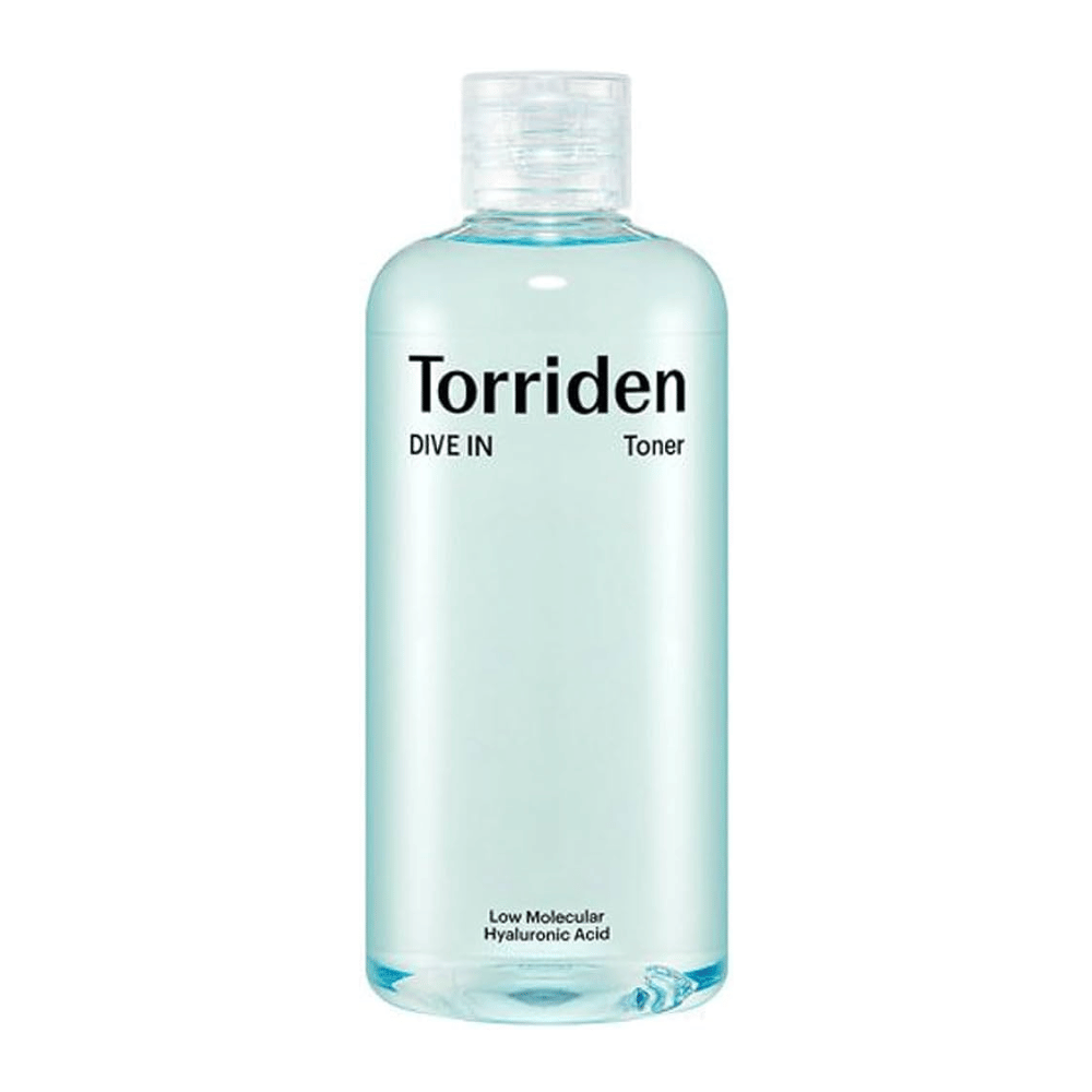 Una botella Torriden DIVE-IN Low Molecule Hyaluronic Acid Toner 300ml, expuesta contra un fondo blanco intacto.