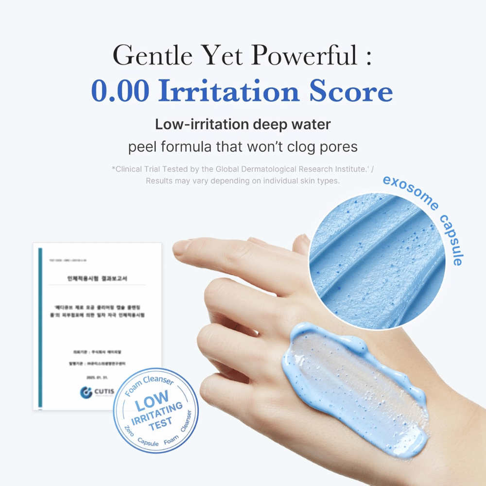 Medicube Zero Pore SA Clear Capsule Cleansing Foam – limpieza de baja irritación con cápsulas azules que exfolian suavemente la piel y limpian los poros en profundidad.