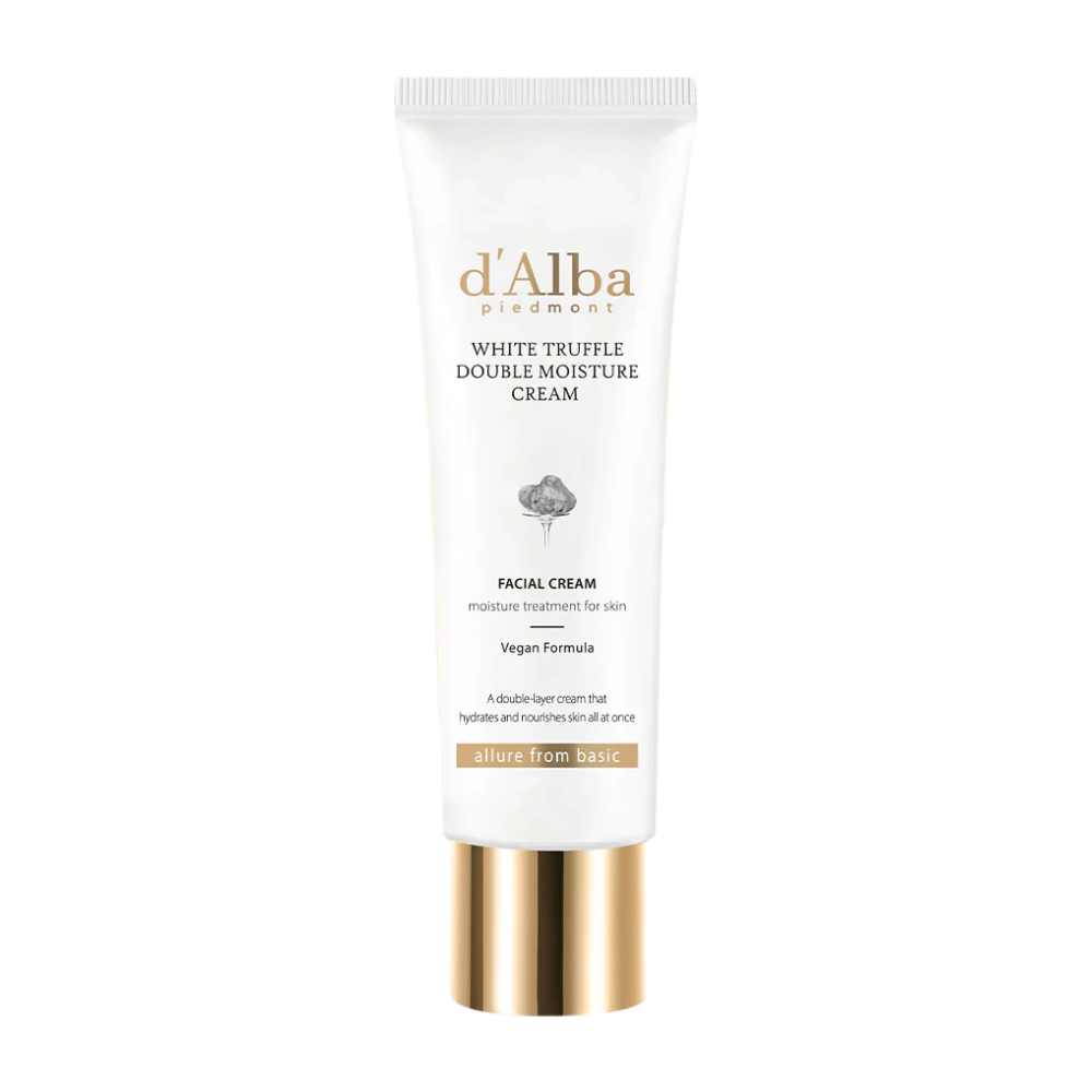 d'Alba White Truffle Double Moisture Cream es una crema facial con fórmula vegana, especialmente diseñada para proporcionar hidratación profunda y nutrición a la piel. La fórmula doble ofrece humedad duradera y apoya el equilibrio natural de la piel para una tez radiante.