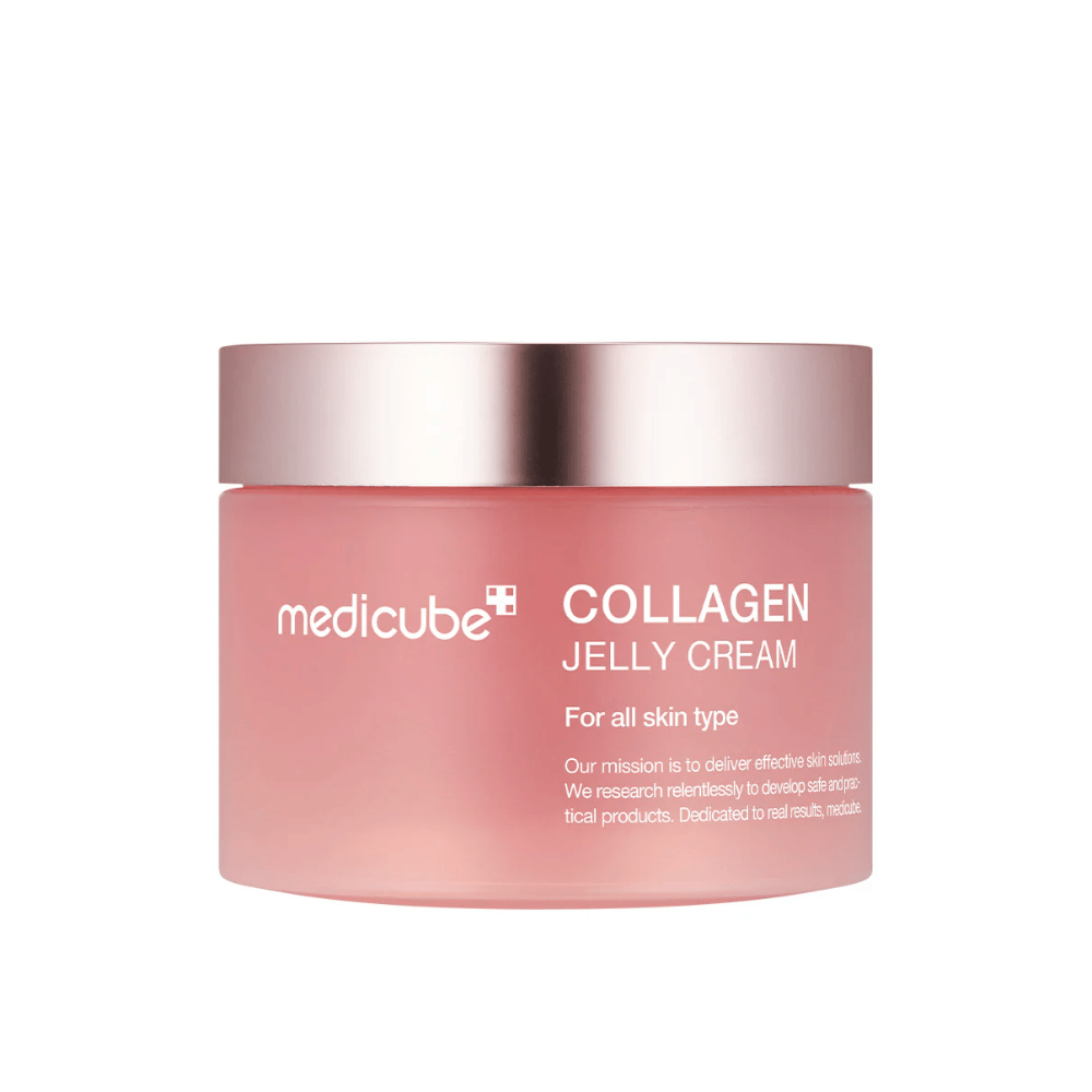 Medicube Collagen Jelly Cream en un frasco rosa con una tapa plateada. El producto está diseñado para todo tipo de piel y promete un cuidado efectivo de la piel con un enfoque en el colágeno para mejorar la elasticidad y la hidratación de la piel.