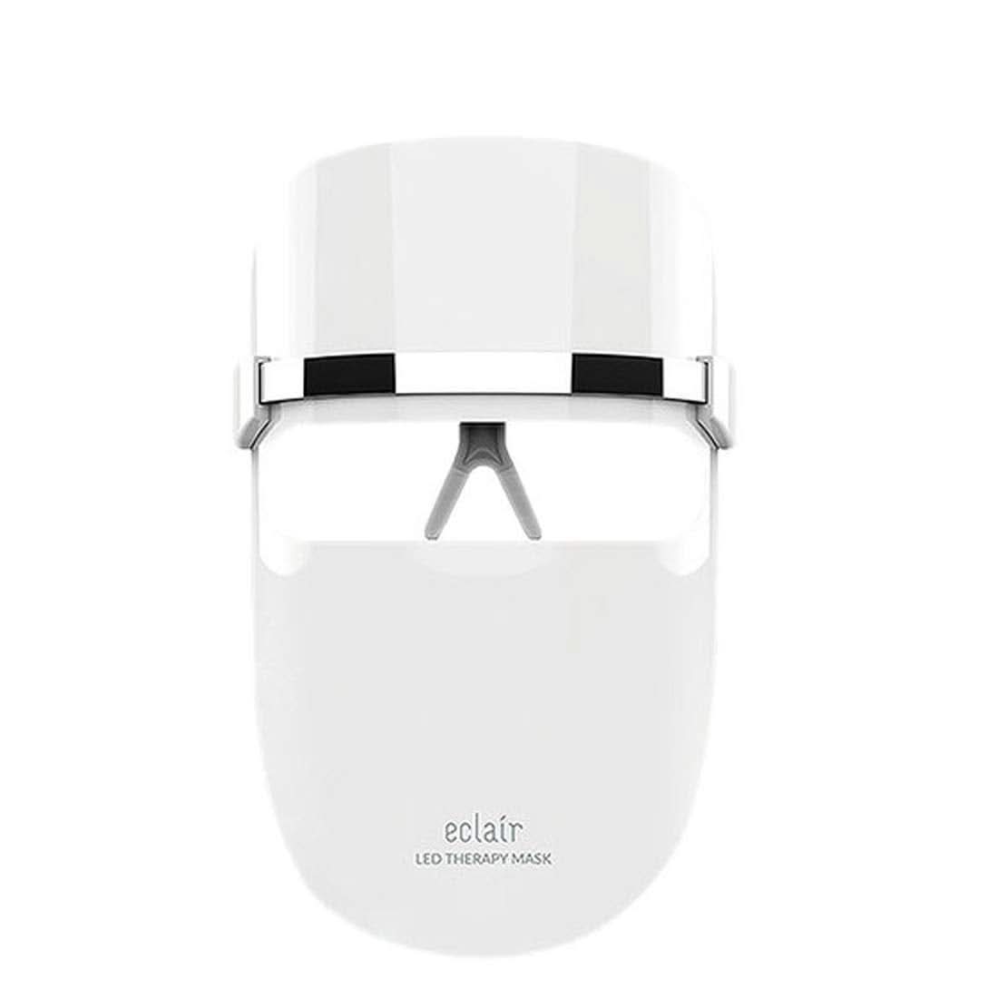 Un ECLAIR LED Therapy Mask sobre fondo blanco con mejoras para la piel.