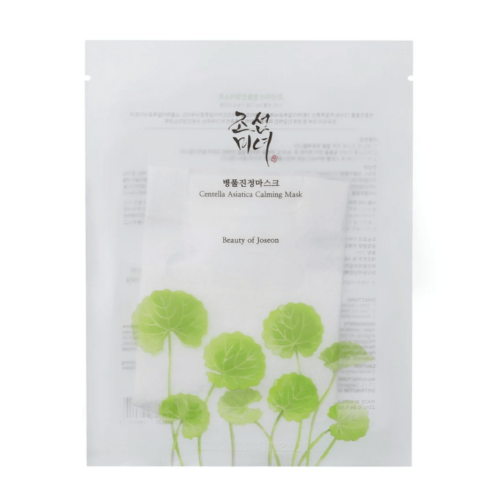 En Centella Asiatica Calming Mask 1 st med gröna blad på från märket Beauty of Joseon.