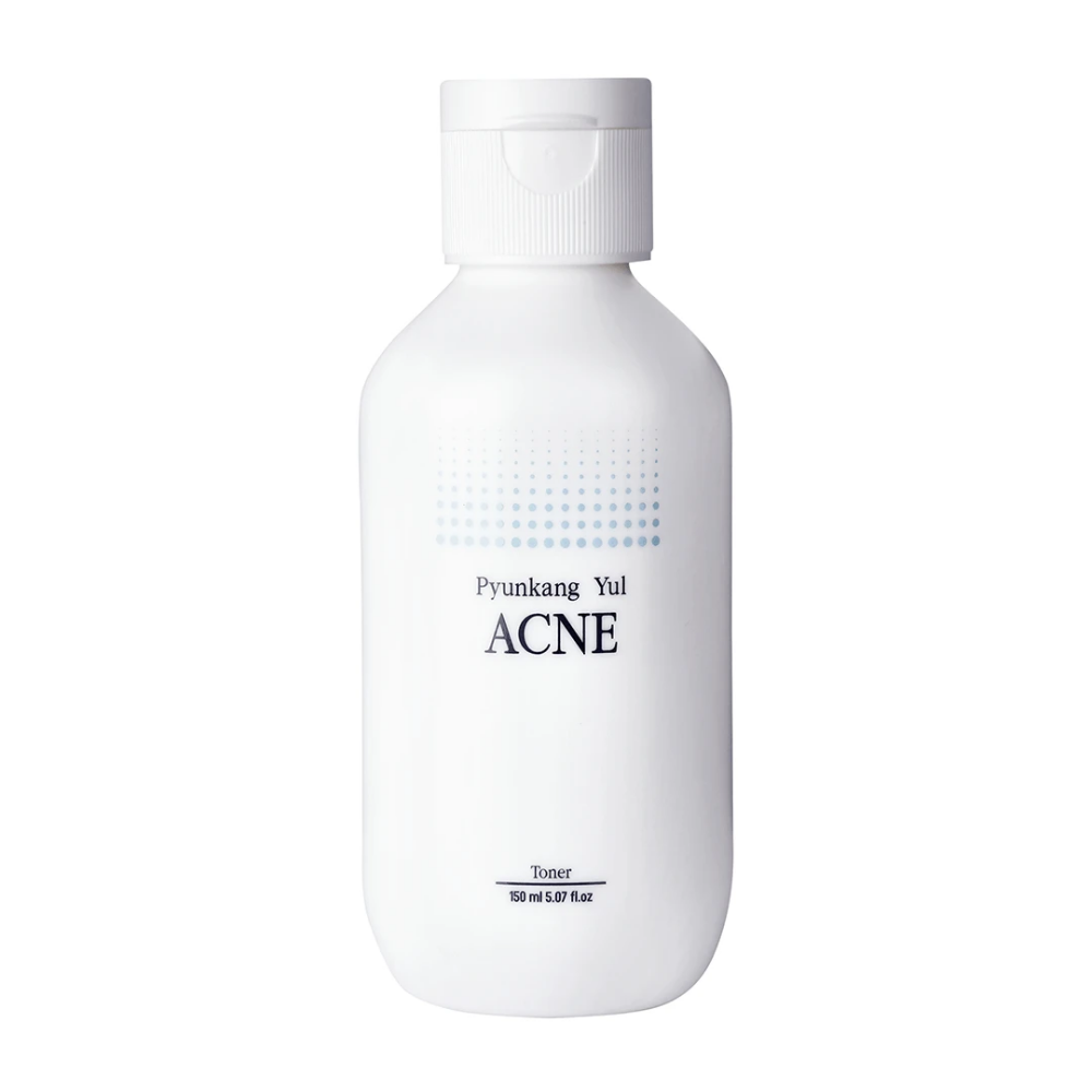 Una botella Pyunkang Yul Acne Toner 150ml sobre fondo blanco.
