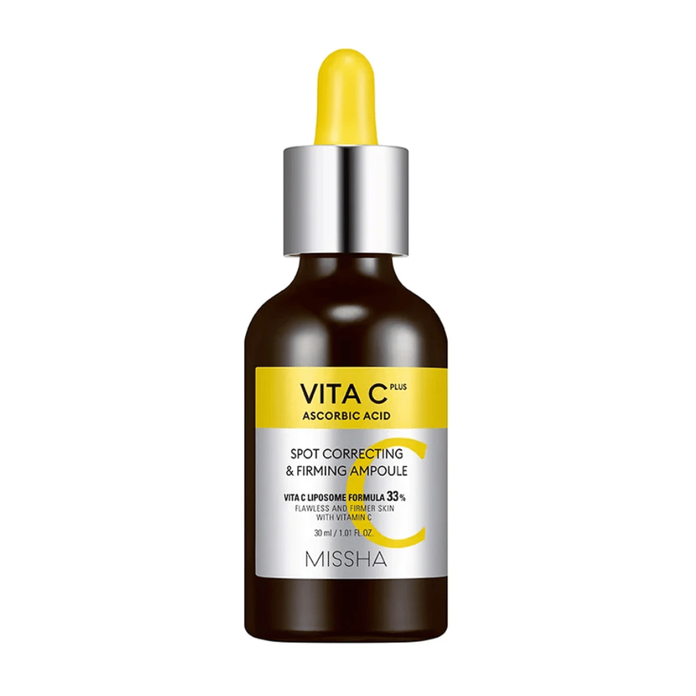 MISSHA Vita C Plus Spot Correcting & Firming Ampoule 30ml, se muestra sobre un fondo blanco.